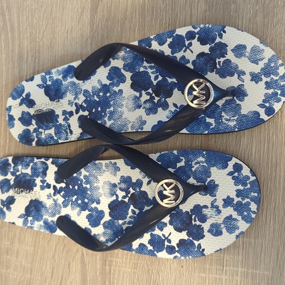 Michael Kors Navy and White Floral Sandals - Picture 2 of 6